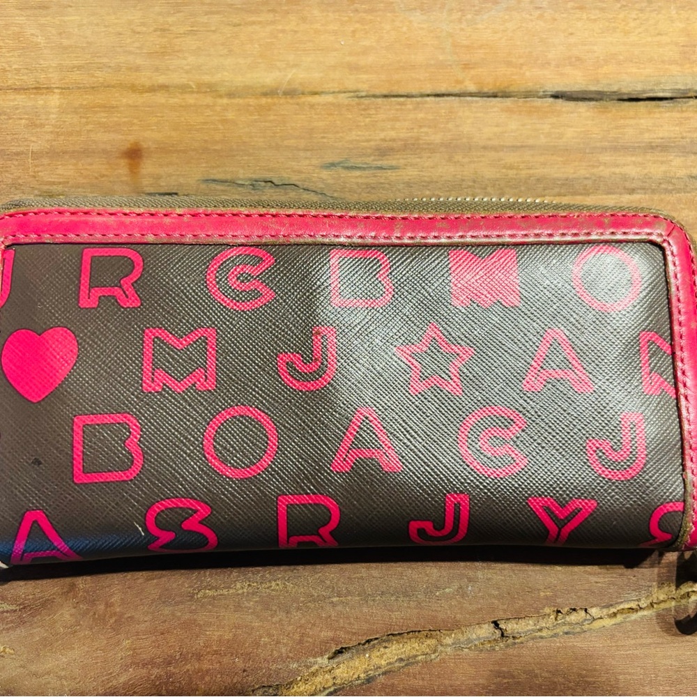Marc by Marc Jacobs Brown & Pink Wallet